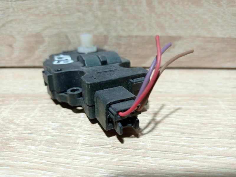 Сервопривод заслонок печки A4 2010 8K5 CDH