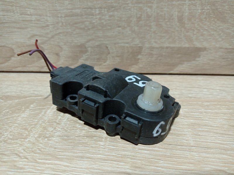 Сервопривод заслонок печки A4 2010 8K5 CDH