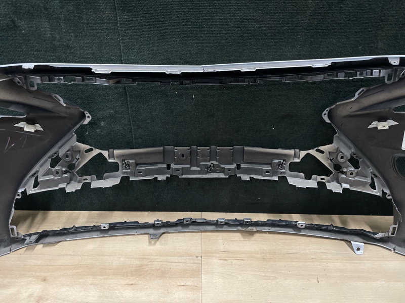 Бампер передний LS500 2017 VXFA50 V35AFTS Бампер передний LS500 2017 VXFA50 V35AFTS