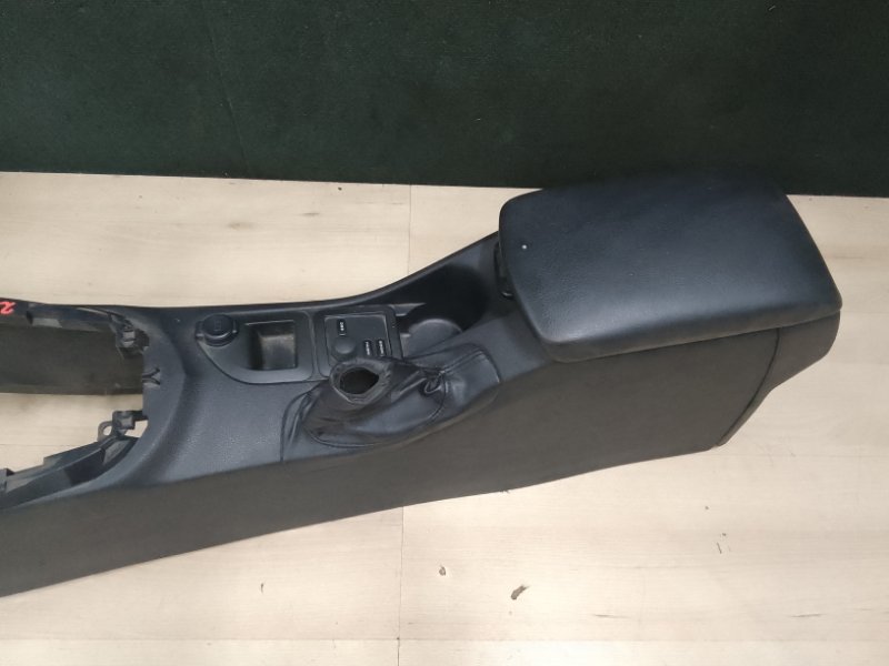 Бардачок между сиденьями Peugeot 308 4A/C EP6CDT