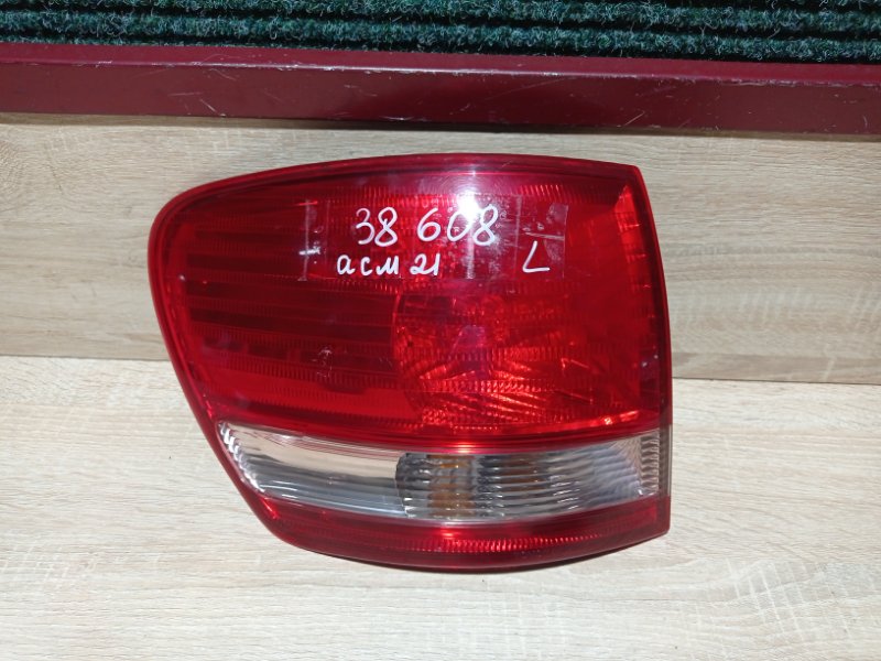Стоп-сигнал задний левый Toyota IPSUM 2002 ACM21 2AZFE контрактная
