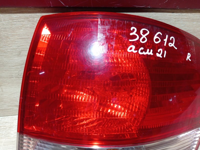Стоп-сигнал задний правый Toyota IPSUM ACM21 2AZFE