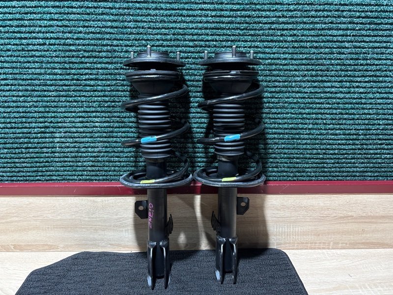 Запчасть стойка подвески передняя Toyota WISH 2005 ZNE10 1ZZFE контрактная Стойка подвески передняя Toyota WISH 2005 ZNE10 1ZZFE контрактная