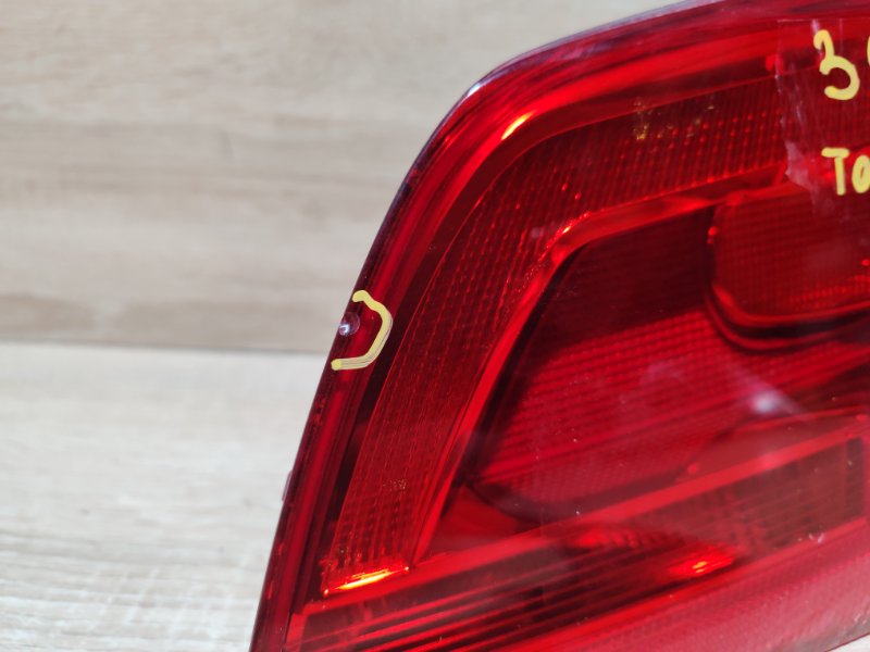 Вставка между стопов задняя правая Volkswagen TOURAN 1TCAV CAV