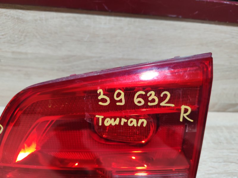 Вставка между стопов задняя правая TOURAN 2014 1TCAV CAV