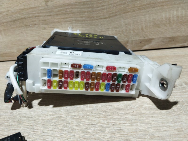 Блок предохранителей салонный AQUA 2022 MXPK11 M15AFXE