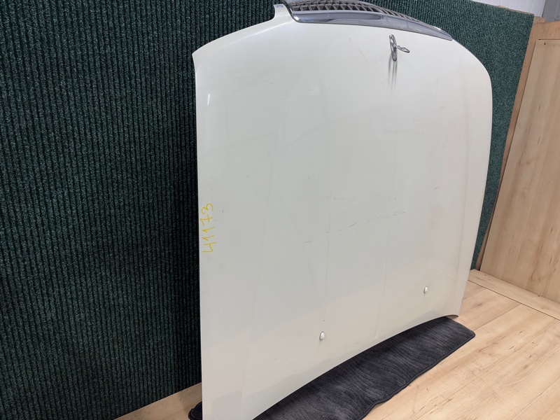 Капот LAUREL 2000 HC35 RB20DE