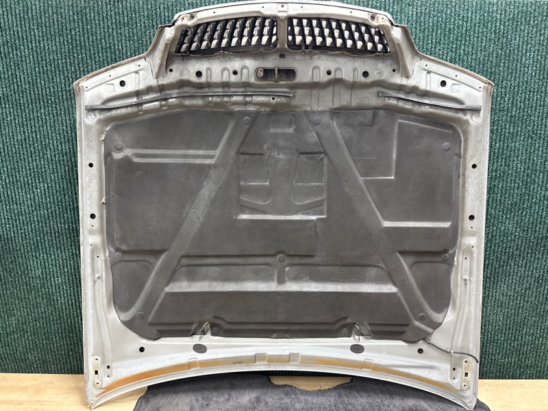 Капот LAUREL 2002 HC35 RB20DE