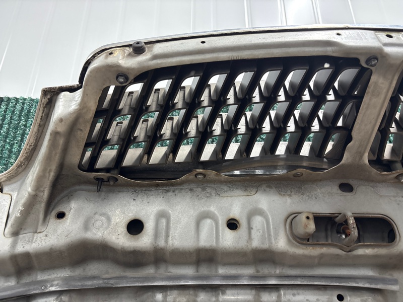 Капот LAUREL 2002 HC35 RB20DE