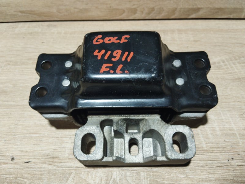 Подушка двигателя передняя левая GOLF 2012 1KCAV CAV