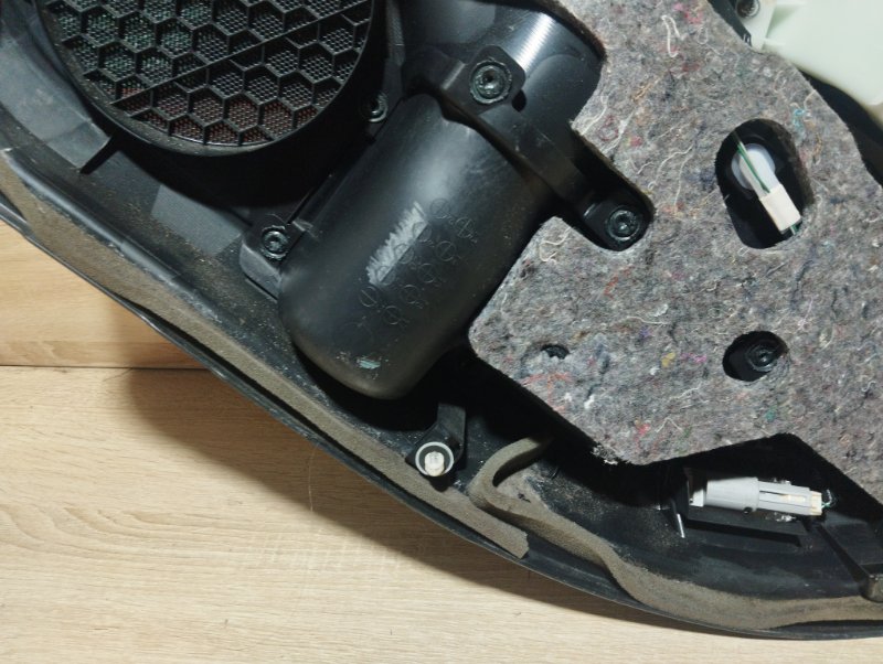 Обшивка двери задняя левая CROWN 2013 AWS210 2AR-FSE