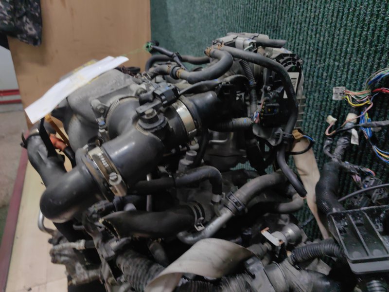 Двигатель NOTE 2012 E12 HR12DDR Двигатель NOTE 2012 E12 HR12DDR