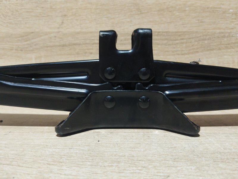 Домкрат WISH 2009 ZGE25 2ZRFAE