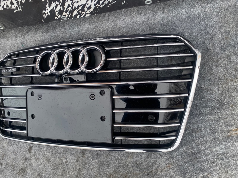 Решетка радиатора Audi A7 4GF CDUD