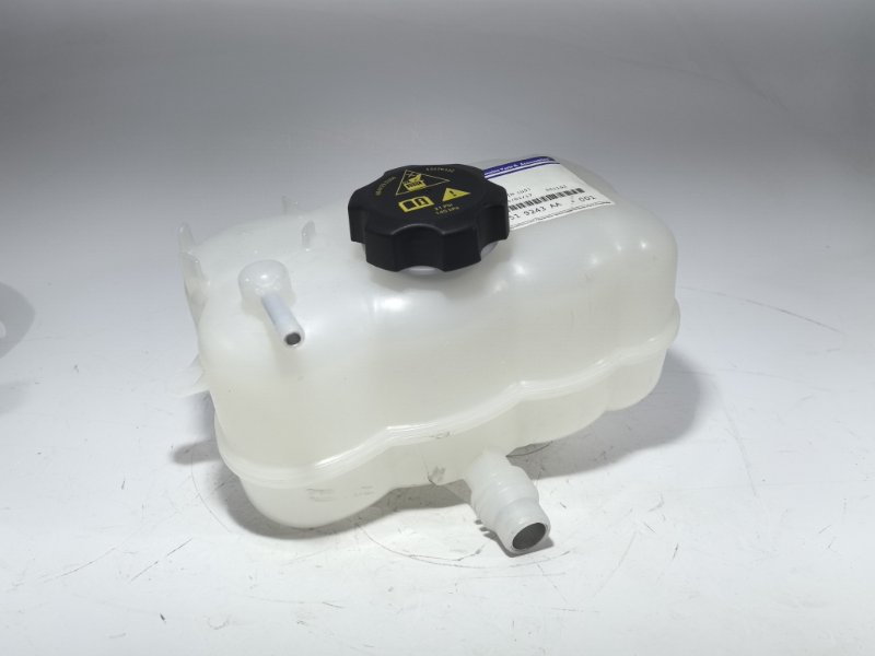 Бачок расширительный Jeep Wrangler JL 68519243AA новая