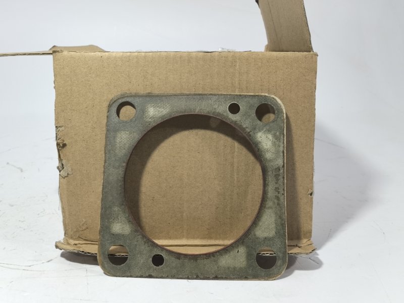 Прокладка корпуса моста полуоси левой Hummer H3 12479255 новая