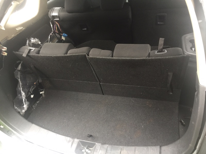 Накладка замка багажника Mitsubishi Outlander GF2W 4J12 (б/у)