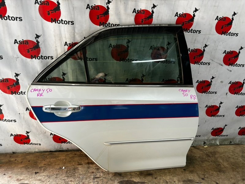 Дверь Toyota Camry AVV50 2AR-FXE задняя правая (б/у)