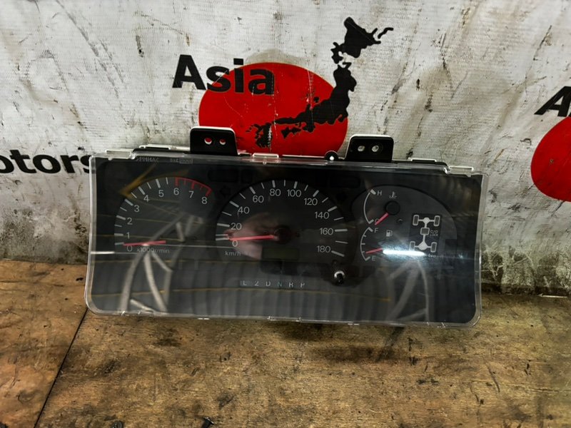 Спидометр Mitsubishi Delica PD6W 6G72 (б/у)