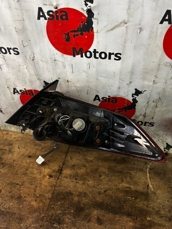 Стоп-сигнал правый INFINITI Q70 Y51 VQ25HR Стоп-сигнал правый INFINITI Q70 Y51 VQ25HR