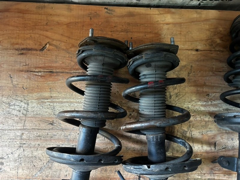 Стойка передняя для TOYOTA HARRIER MCU35W, GSU35W, ACU35W, MHU38W 1MZ-FE, 2GR-FE, 2AZ-FE, SET, SET 8 ракурс Стойка передняя для TOYOTA HARRIER MCU35W, GSU35W, ACU35W, MHU38W 1MZ-FE, 2GR-FE, 2AZ-FE, SET, SET 8 ракурс