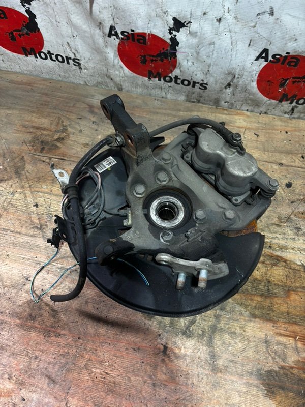 Ступица левая передняя для TOYOTA HARRIER AVU65W, ASU60W, ASU65W, ZSU60W, ZSU65W 3ZRFAE 2 ракурс Ступица левая передняя для TOYOTA HARRIER AVU65W, ASU60W, ASU65W, ZSU60W, ZSU65W 3ZRFAE 2 ракурс