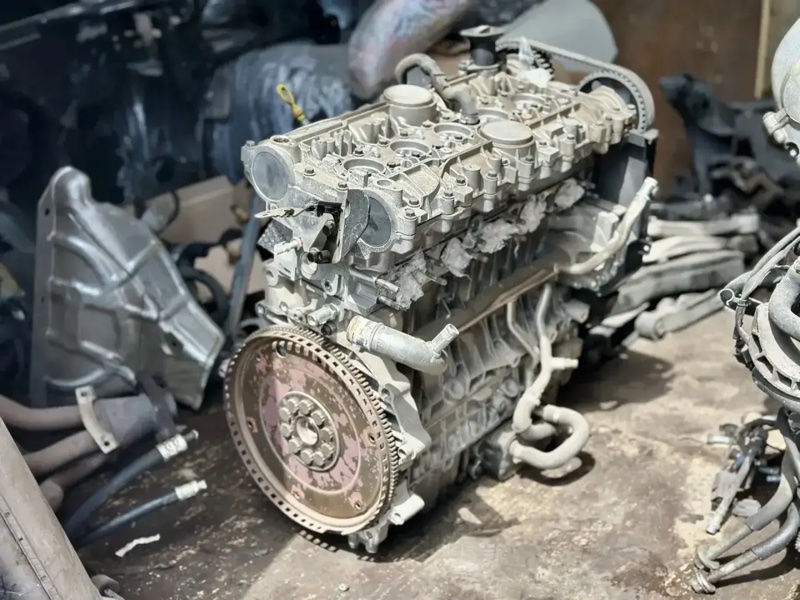 Двигатель B5244S4 Volvo 2.4 Япония S40 2008 B5244S4