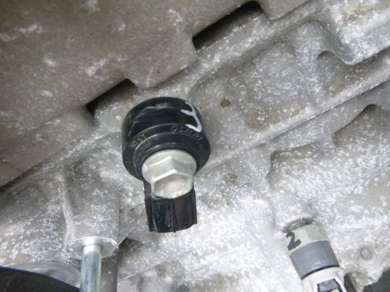 Запчасть датчик детонации Toyota 4Runner GRN210 2AZFE 89615-20090 контрактная Датчик детонации Toyota 4Runner GRN210 2AZFE 89615-20090 контрактная