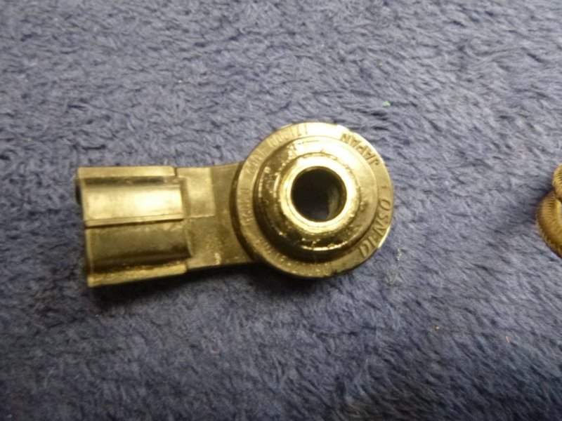 Датчик детонации 4Runner GRN210 2AZFE Датчик детонации 4Runner GRN210 2AZFE