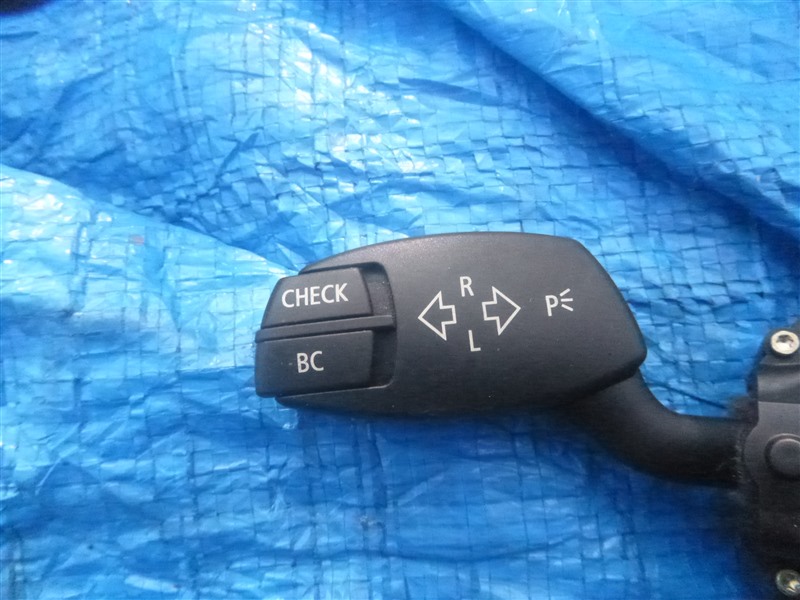 Блок подрулевых переключателей 525I 2005 E60 N52B25