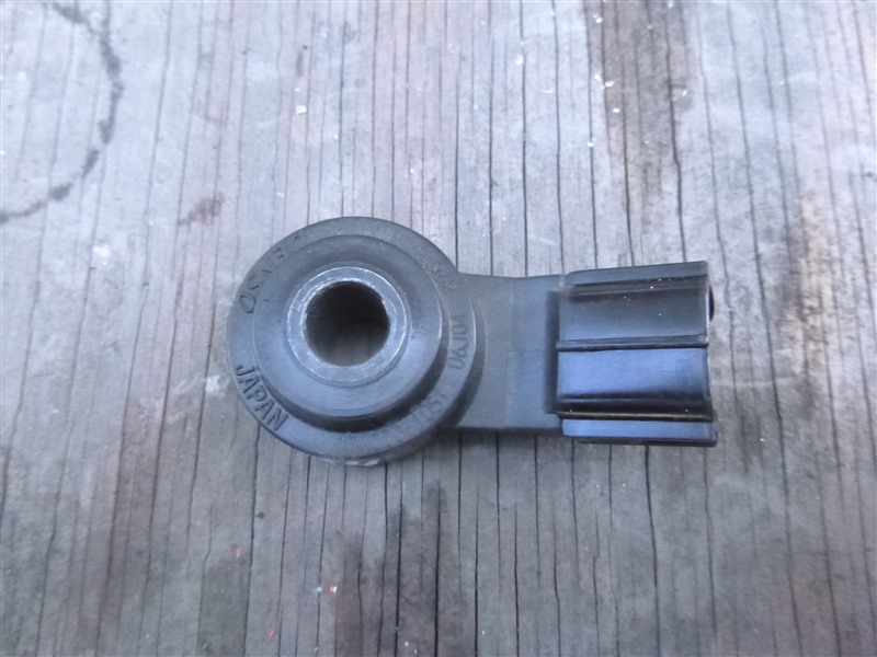 Датчик детонации LS600H 2007 UVF45 2URFSE