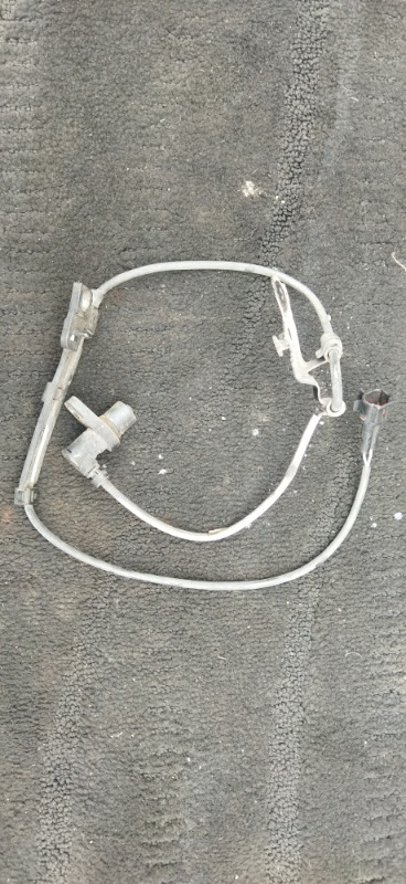 Датчик abs передний правый Toyota Wish ZNE10 8954220170 контрактная