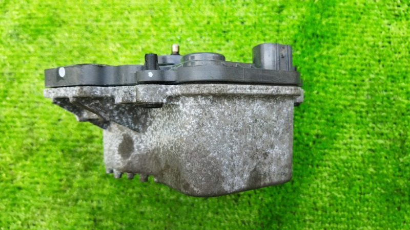 Помпа водяная Prius ZVW30 2ZRFAE