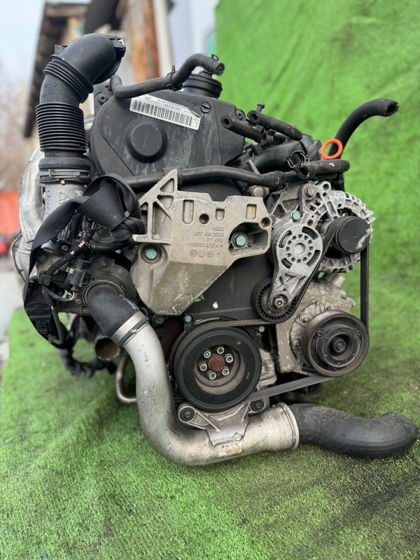 Двигатель Volkswagen Passat 2007 1KAXX AXX 06F100098X контрактная
