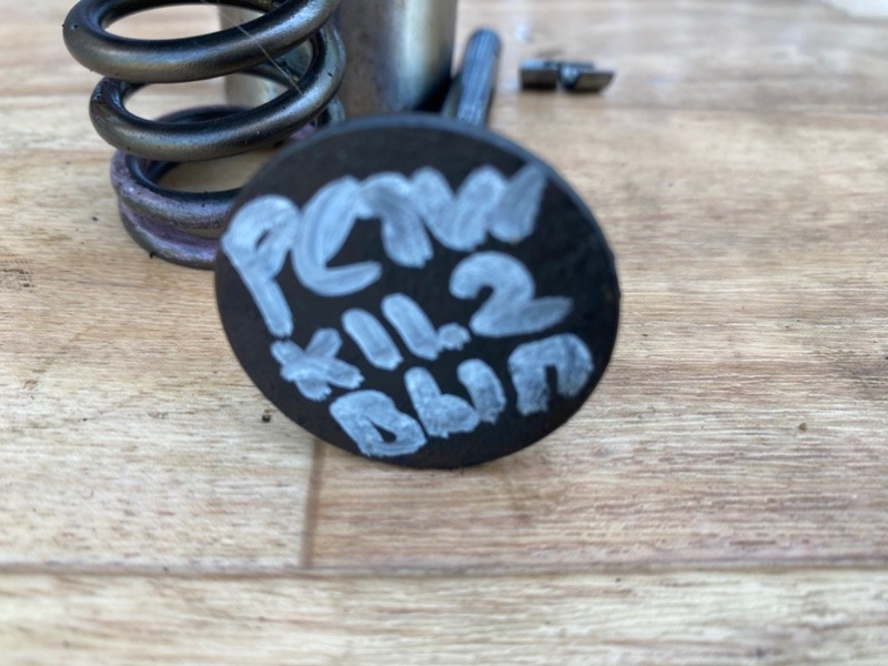 Клапан выпускной Delica 1997 PE8W 4M40