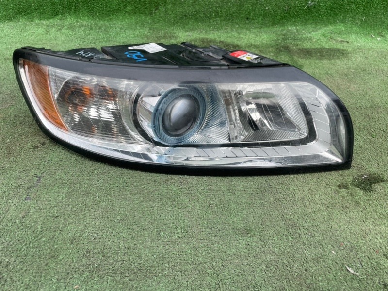 Фара передняя правая V50 2010 MW20