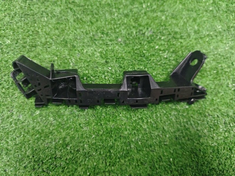 Крепление бампера переднее правое Fit 2014-2019 Крепление бампера переднее правое Fit 2014-2019