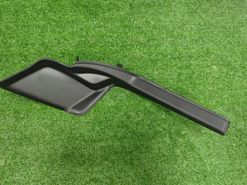 Уголок жабо передний правый Toyota Rav4