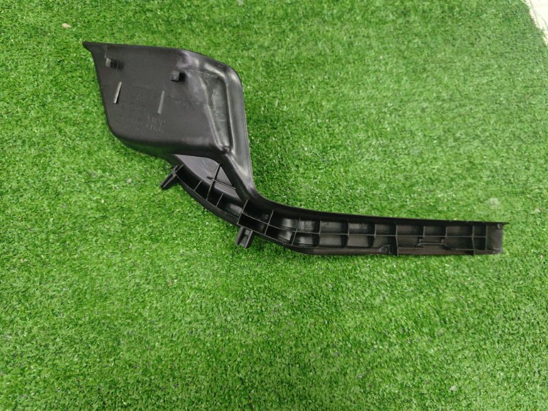 Уголок жабо передний правый Rav4 2020-2022