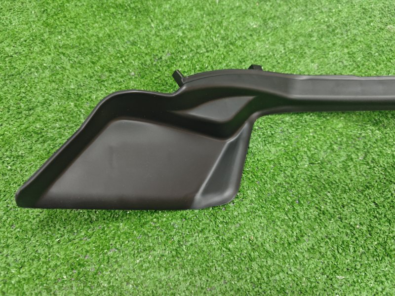 Уголок жабо передний правый Rav4 2020-2022