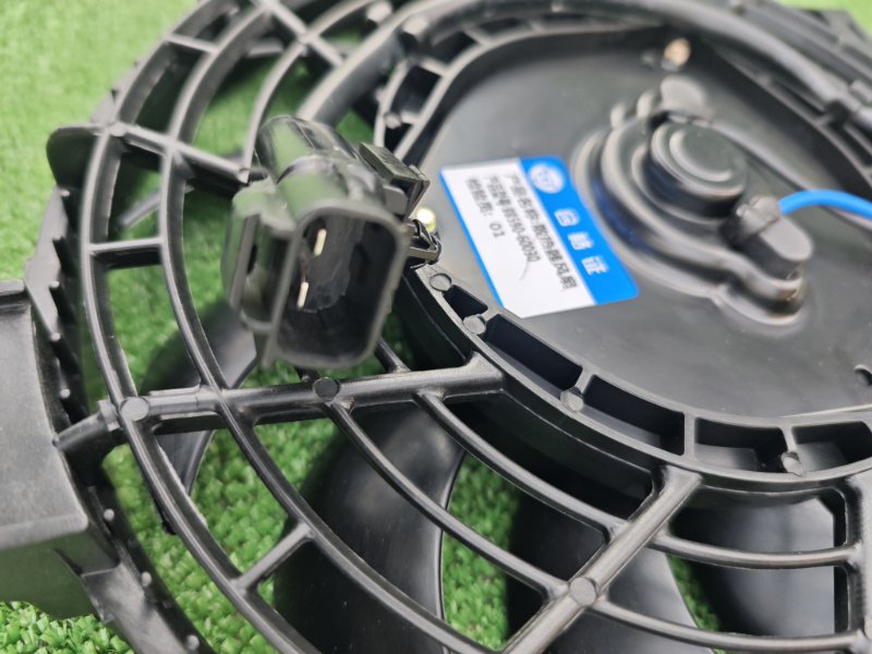 Вентилятор радиатора кондиционера передний Land Cruiser 1998-2007 Вентилятор радиатора кондиционера передний Land Cruiser 1998-2007