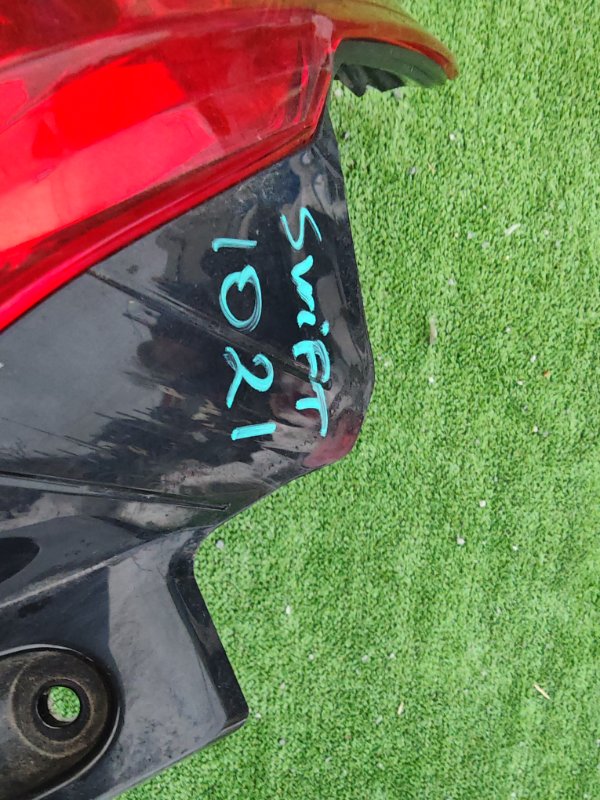 Стоп-сигнал задний левый Swift 2018 ZC33S K14C