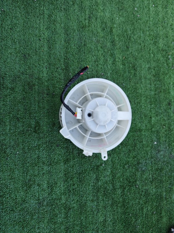 Мотор печки передний Serena 2017 GFC27 MR20