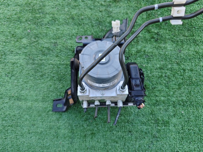 Блок ABS Swift 2018 ZC33S K14C Блок ABS Swift 2018 ZC33S K14C