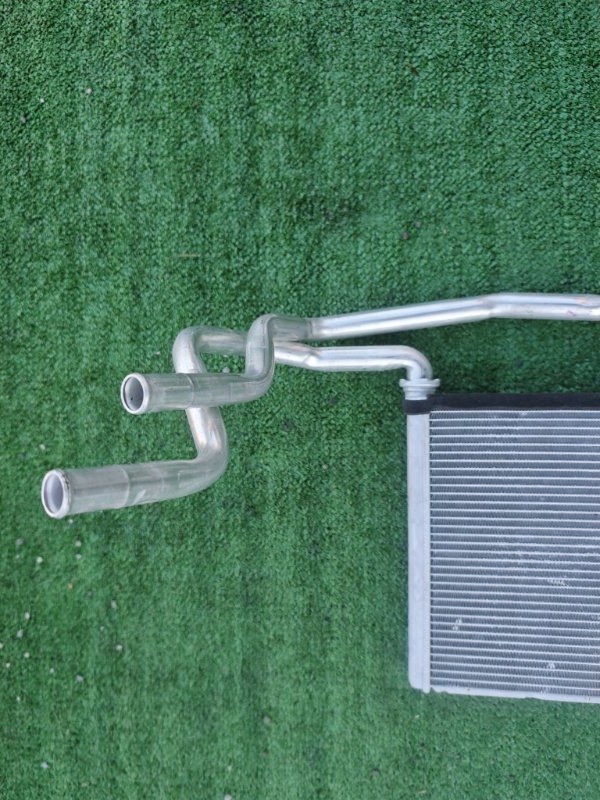 Радиатор печки Toyota Yaris MXPH10 M15A Радиатор печки Toyota Yaris MXPH10 M15A