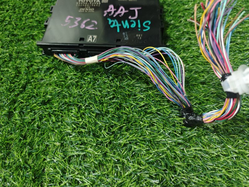 Блок иммобилайзера Sienta 2016 NSP170G 2NR-FKE