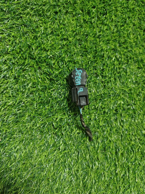 Датчик парктроника передний Nissan Serena GFC27 MR20 Датчик парктроника передний Nissan Serena GFC27 MR20