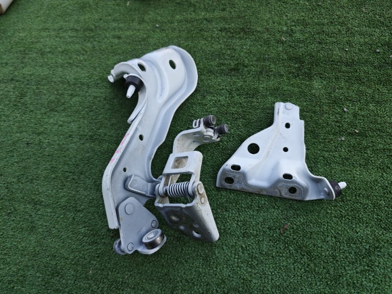 Ролик раздвижной двери левый Honda Freed GB8 LEB-H1