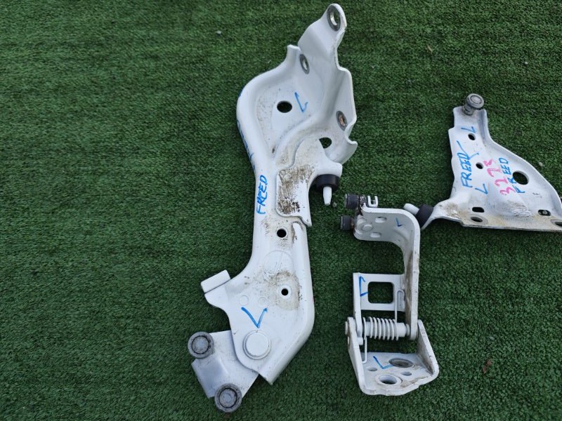 Ролик раздвижной двери левый Freed 2018 GB8 LEB-H1