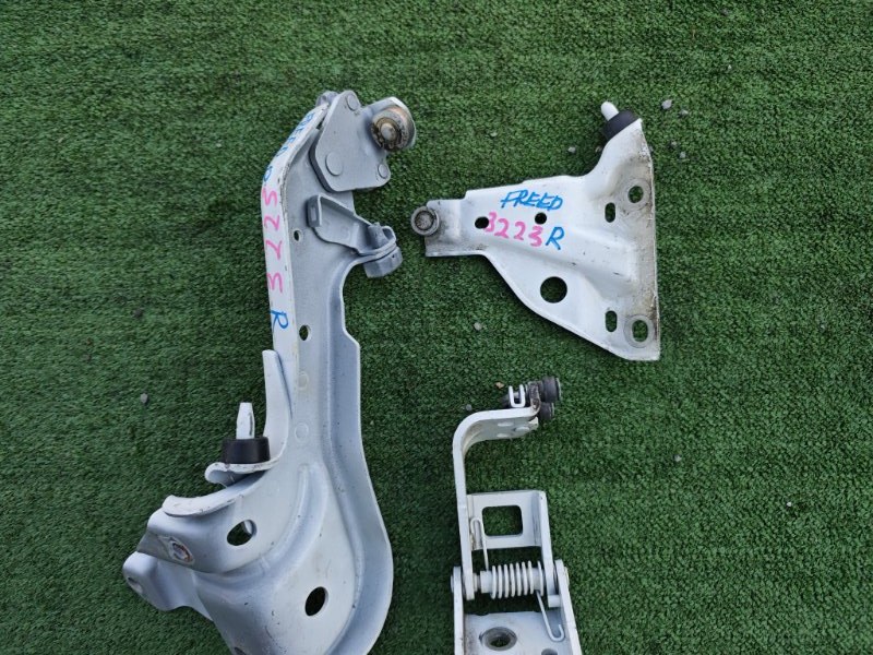 Ролик раздвижной двери правый Freed 2018 GB8 LEB-H1